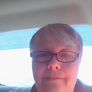 Meet your Posher, Ellen